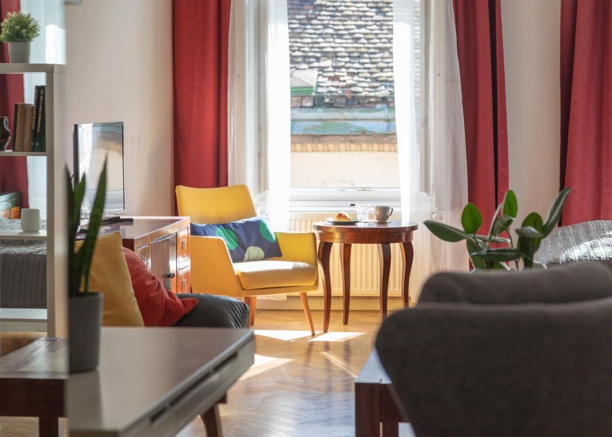 Bright & Spacious Loft With Basilica View Budapest Exterior photo