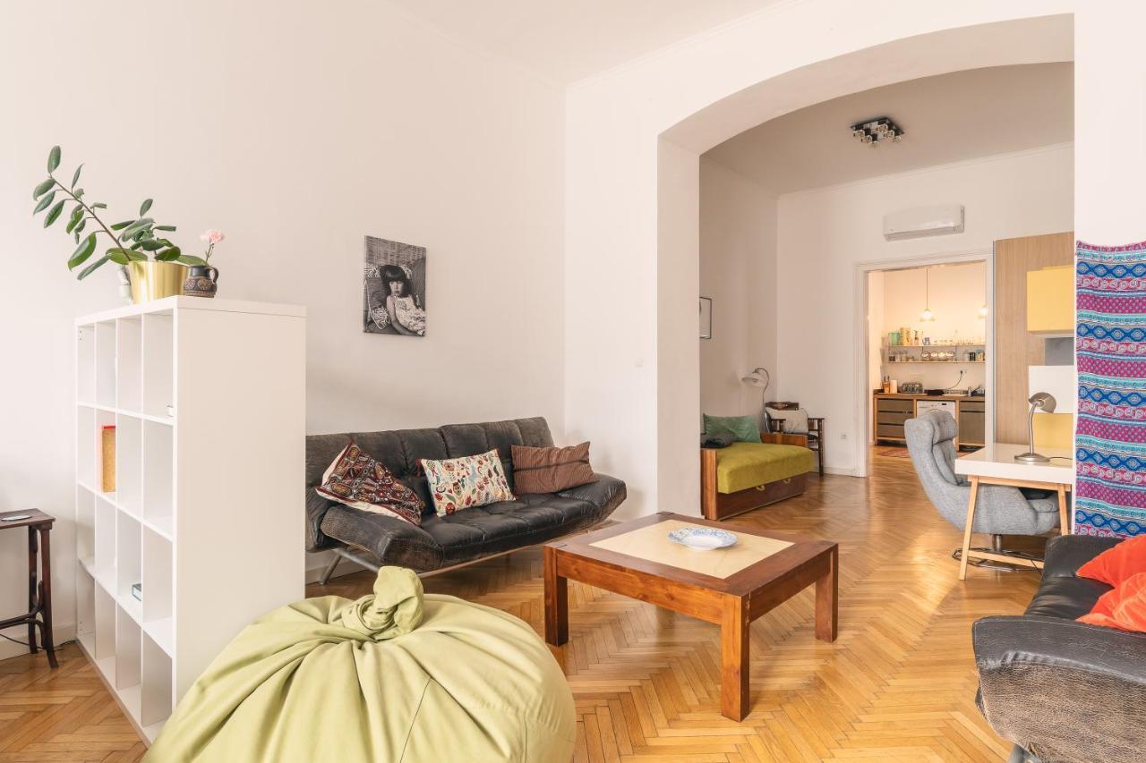 Bright & Spacious Loft With Basilica View Budapest Exterior photo